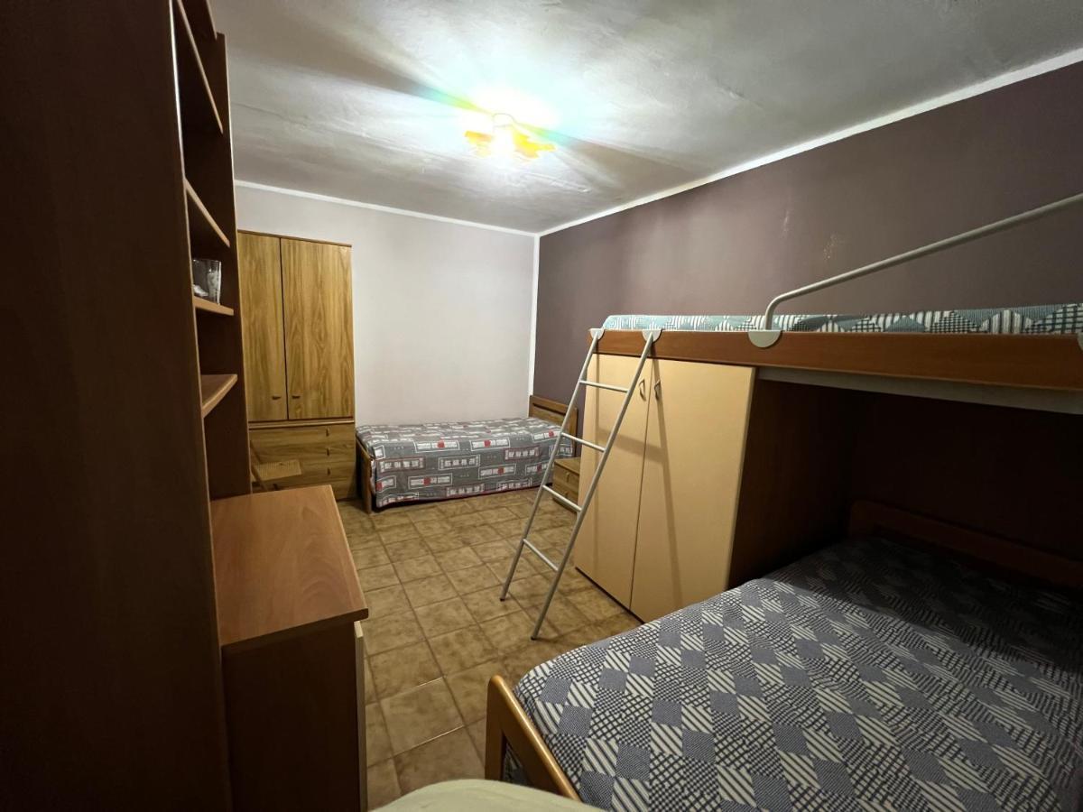 Casa Di Mirto Bed & Breakfast Chiaramonte Gulfi Bagian luar foto
