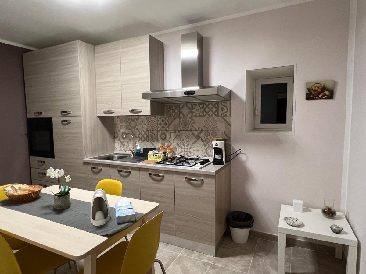 Casa Di Mirto Bed & Breakfast Chiaramonte Gulfi Bagian luar foto